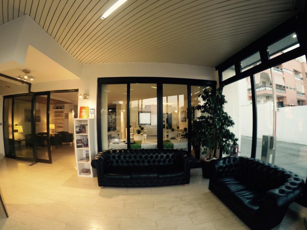 Hotel Riviera باري المظهر الخارجي الصورة