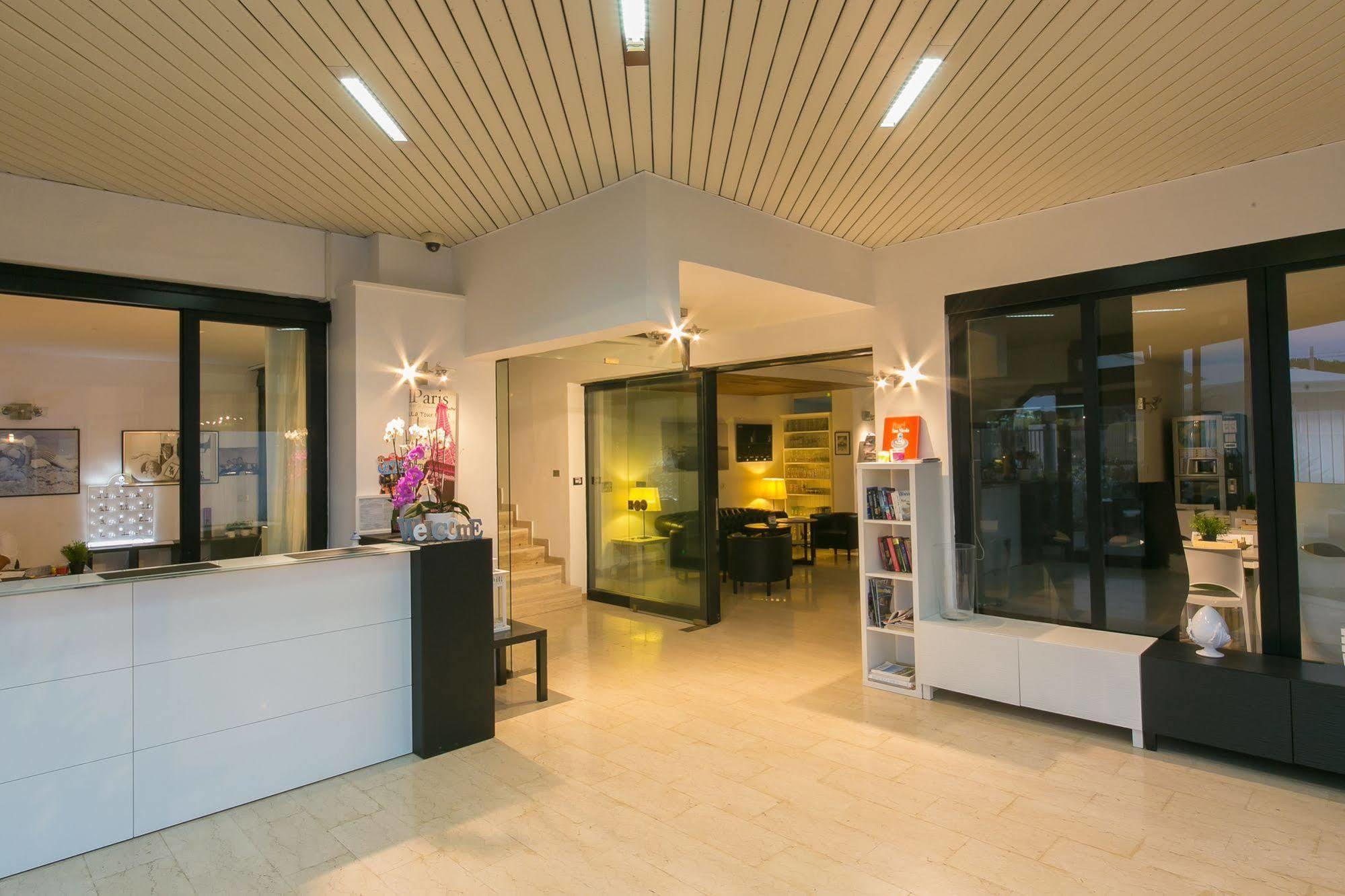 Hotel Riviera باري المظهر الخارجي الصورة