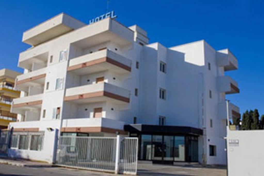 Hotel Riviera باري المظهر الخارجي الصورة